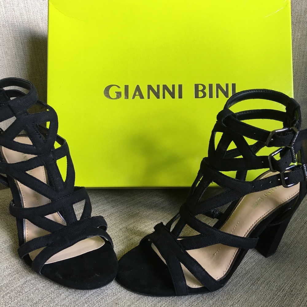Gianni Bini black shoes